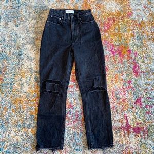 Abercrombie Ultra High Riss Ankle Straight Jeans